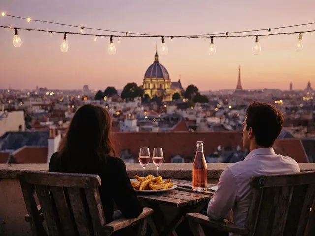 Best Rooftop Lounges in Paris for Romance