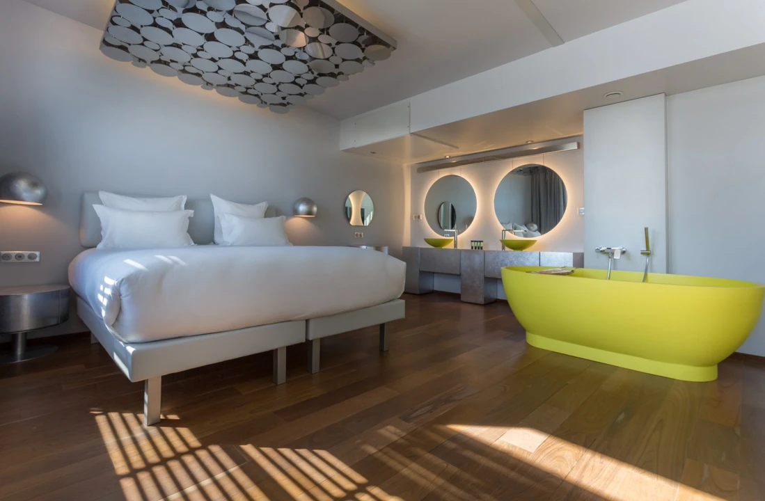 The Best Hotels in Paris for an Unforgettable Escort Experience
