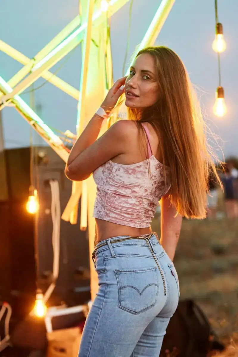 Anna escort à Paris