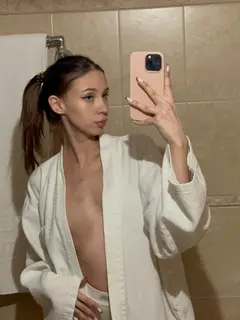 Emma escort à Paris