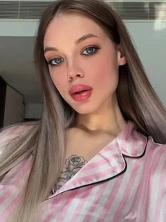 Lakshmi escort à Paris