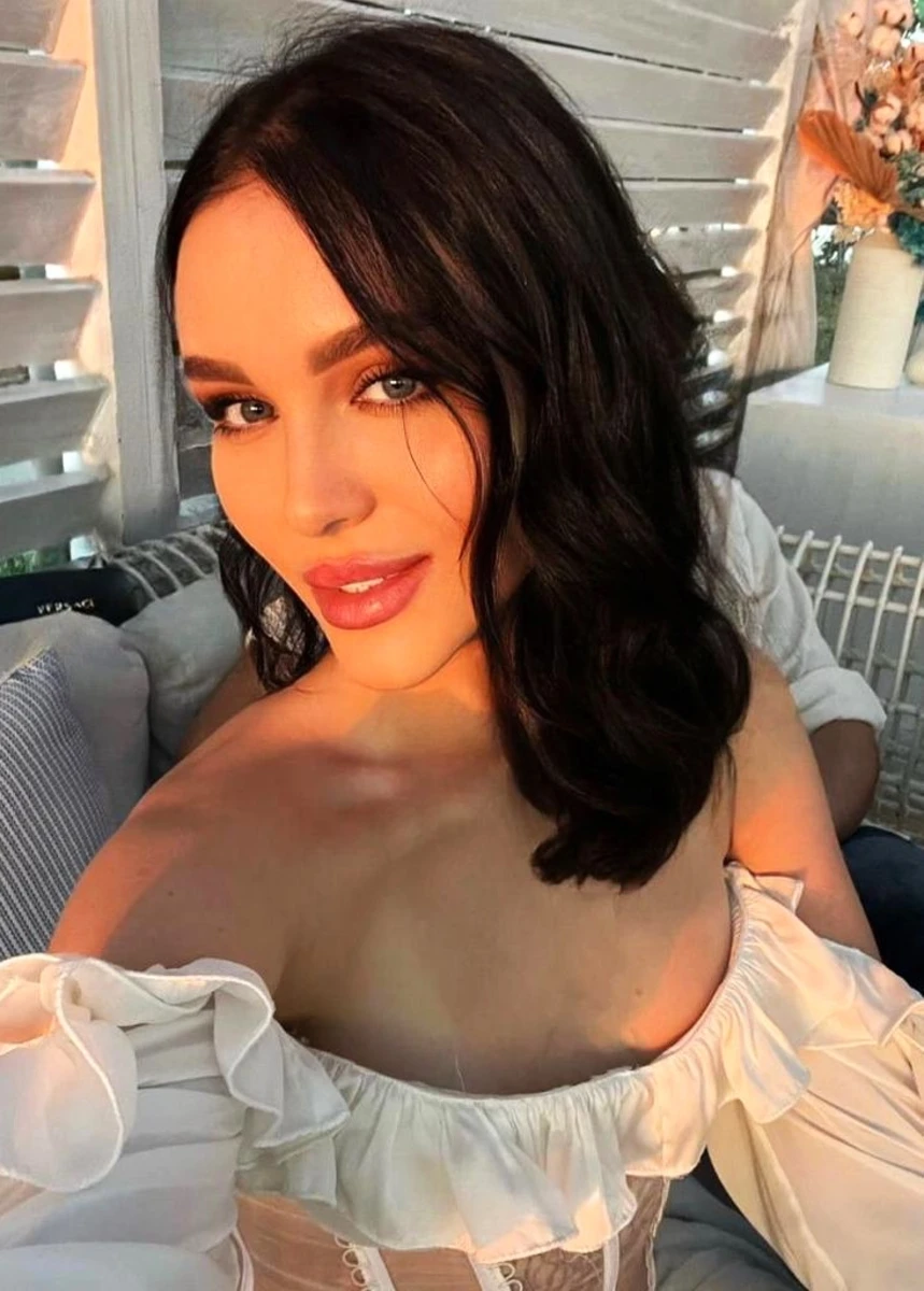 Lina escort à Paris