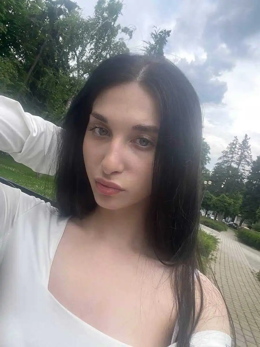 Miki escort à Paris